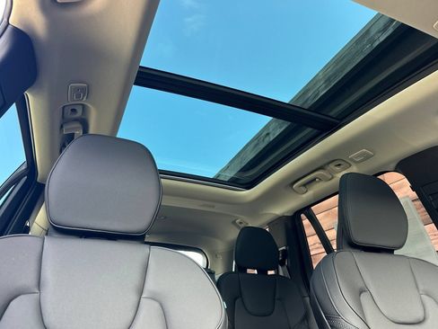 New 2026 Volvo XC90 B5 Core w/ Protection Package Premier AWD/4WD image 19