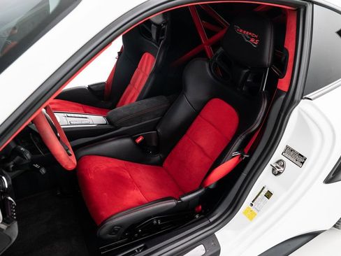 Used 2018 Porsche 911 GT2 RS w/ Weissach Package image 13