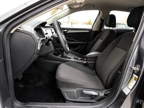 Used 2019 Volkswagen Jetta S w/ Driver Assistance Package image 16