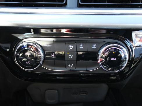 New 2026 Chevrolet Trax LT image 42