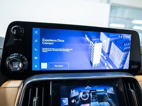 Used 2023 Lexus LX 600 4WD w/ Luxury Package image 35