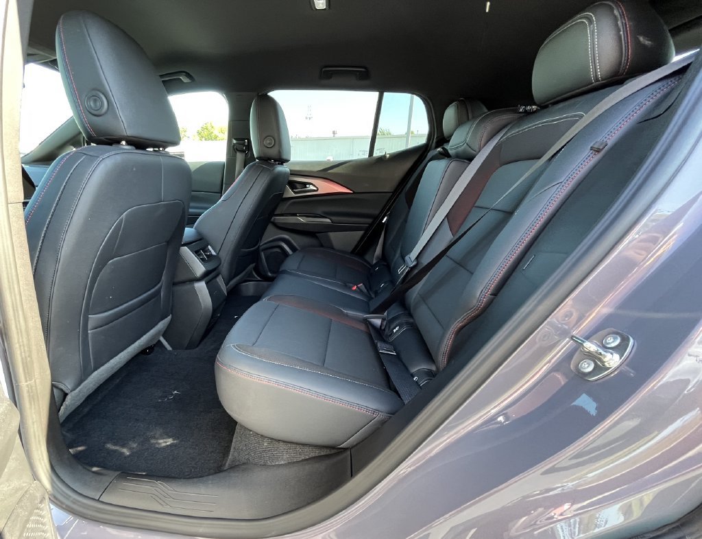 Certified 2024 Chevrolet Equinox EV RS FWD image 10