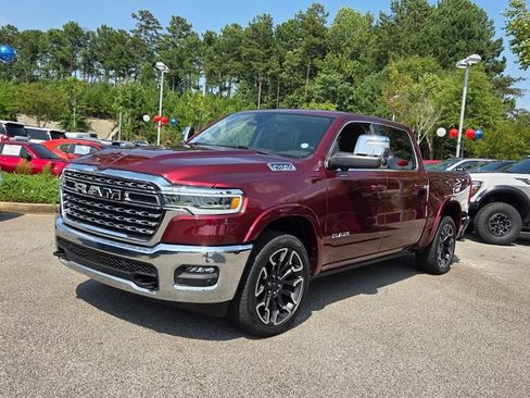 Used 2025 RAM 1500 Limited w/ Trailer Tow Group AWD/4WD image 4