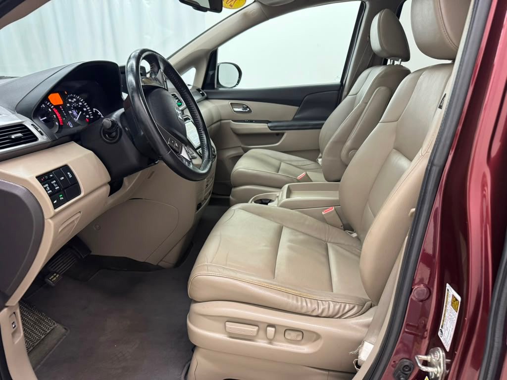 Used 2016 Honda Odyssey Touring image 25