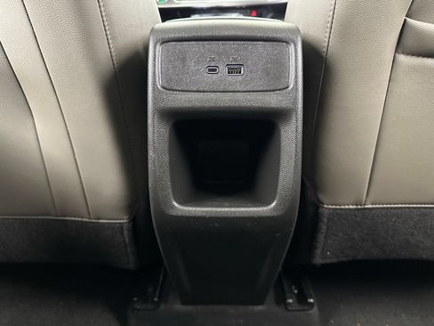 Used 2025 Chevrolet Trax ACTIV w/ Sunroof Package FWD image 30