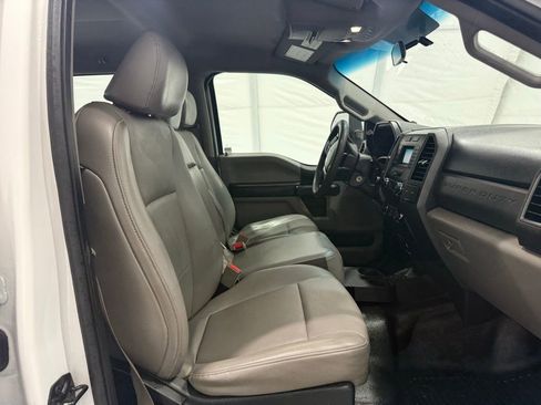 Used 2018 Ford F550 4x4 Crew Cab Super Duty image 21