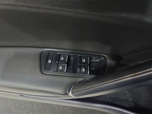 Used 2019 Volkswagen Golf R 4-Door image 29