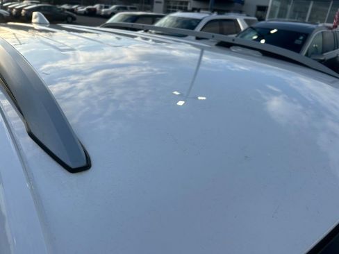 Used 2021 GMC Terrain SLT image 28