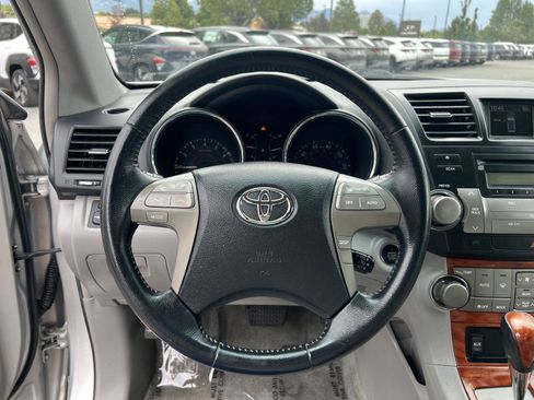 Used 2008 Toyota Highlander Limited FWD image 35