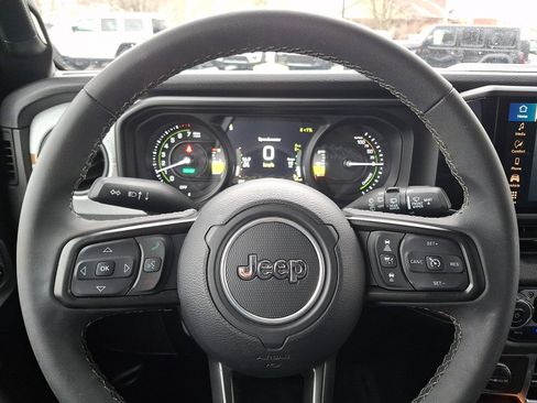 Certified 2025 Jeep Wrangler Unlimited Sport S 4xe image 18