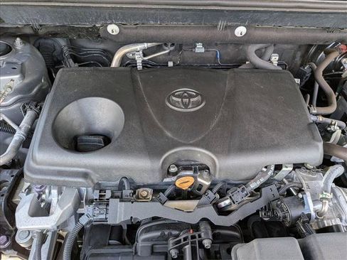 Used 2022 Toyota RAV4 XLE Premium FWD image 22