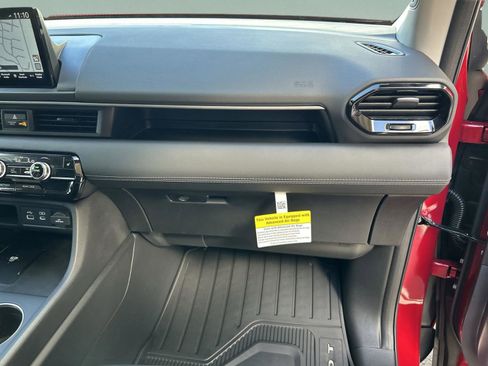 Certified 2025 Honda Pilot Touring image 20