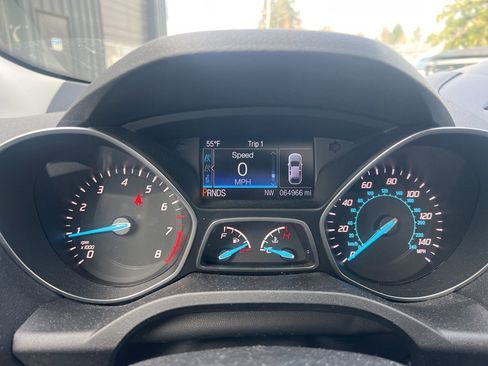 Used 2015 Ford Escape Titanium image 12