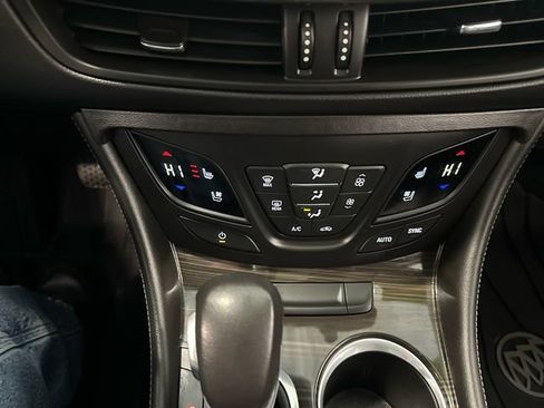 Used 2020 Buick Envision Premium w/ Driver Confidence Package image 25