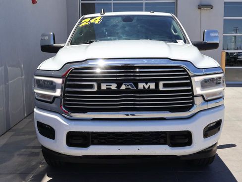 Used 2024 RAM 2500 Laramie AWD/4WD image 5