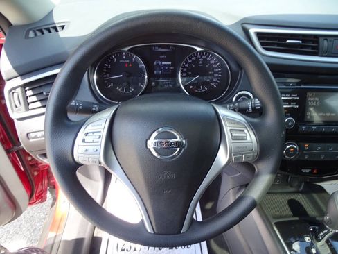 Used 2015 Nissan Rogue AWD w/ SV Moonroof Package image 17