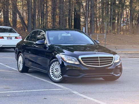 Used 2017 Mercedes-Benz C 300 Sedan image 3