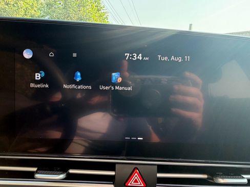 Used 2024 Hyundai Elantra SEL FWD image 38