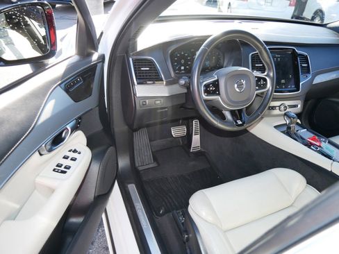 Used 2020 Volvo XC90 T6 R-Design w/ Protection Package Premier image 10