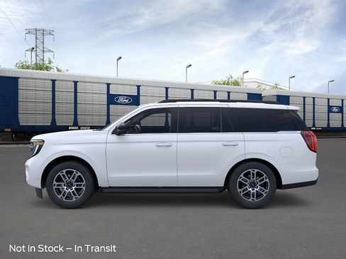New 2026 Ford Expedition Active AWD/4WD image 3