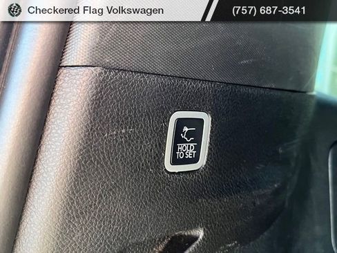 Used 2024 Jeep Grand Wagoneer L Series II w/ Quick Order Packagew 28T image 36