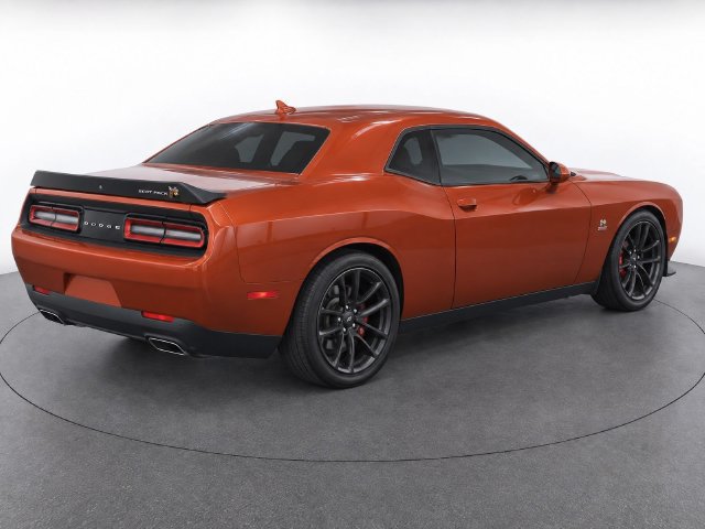 Used 2021 Dodge Challenger R/T Scat Pack RWD image 3