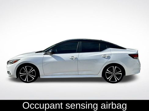 Used 2021 Nissan Sentra SR w/ SR Premium Package image 8