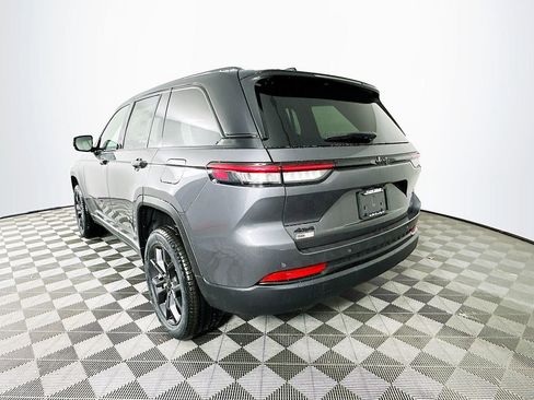 New 2025 Jeep Grand Cherokee Limited image 6