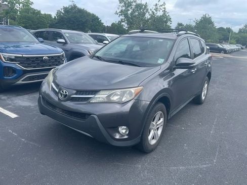 Used 2013 Toyota RAV4 XLE FWD image 3