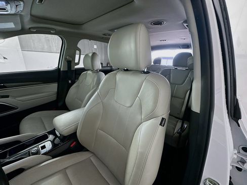 Used 2022 Kia Telluride EX w/ EX Premium Package FWD image 22