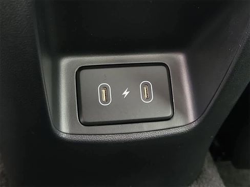 New 2025 Hyundai Elantra Limited image 11