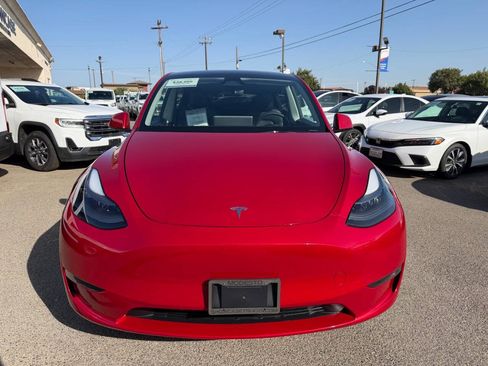 Used 2023 Tesla Model Y Long Range AWD/4WD image 3