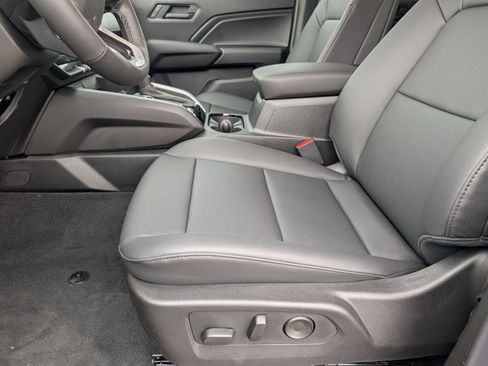 New 2026 Chevrolet Colorado Trail Boss AWD/4WD image 8