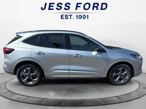 Used 2023 Ford Escape ST-Line image 6