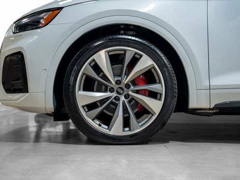 Used 2021 Audi SQ5 Prestige w/ Prestige Package image 30