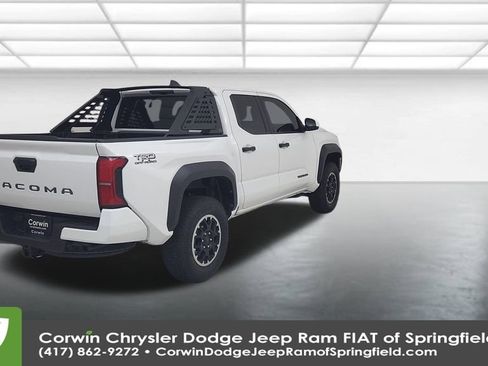 Used 2024 Toyota Tacoma 4x4 Double Cab image 14