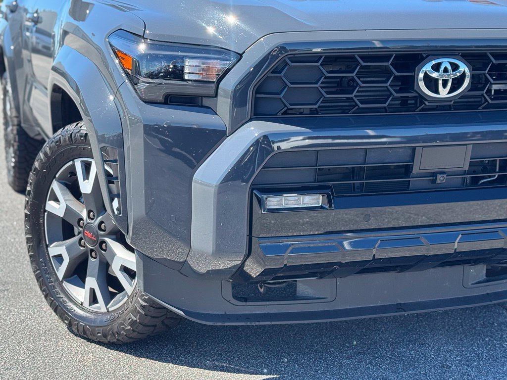 Used 2025 Toyota 4Runner TRD Sport Premium AWD/4WD image 3