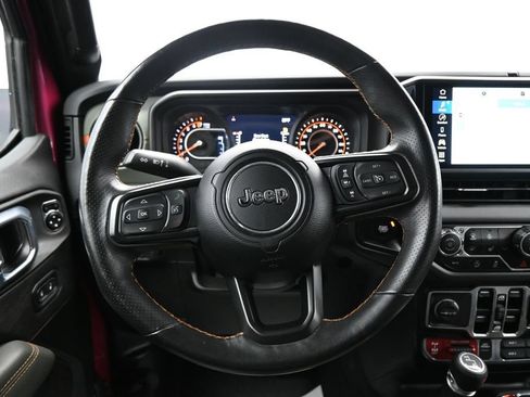 Used 2024 Jeep Gladiator Mojave w/ Convenience Group AWD/4WD image 15