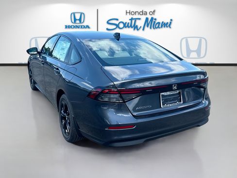 New 2025 Honda Accord SE image 4