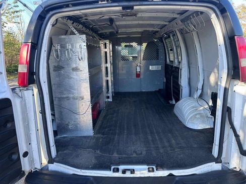 Used 2013 Chevrolet Express 1500 image 14