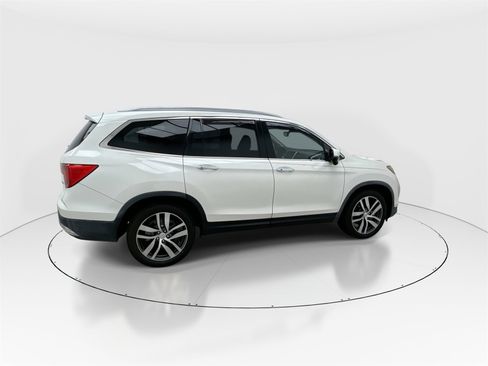 Used 2016 Honda Pilot Touring image 8