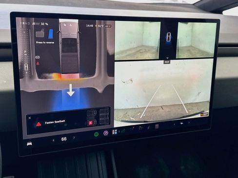 Used 2025 Tesla Cybertruck AWD Crew Cab image 10