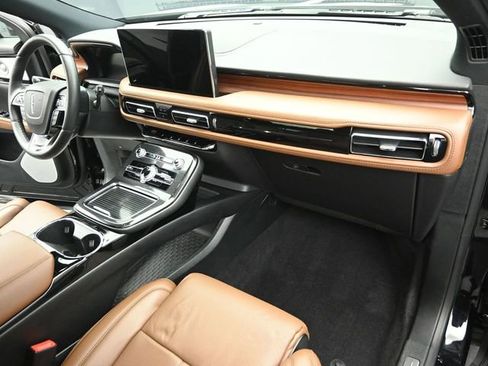 Certified 2023 Lincoln Nautilus Reserve w/ Equipment Group 202A image 30