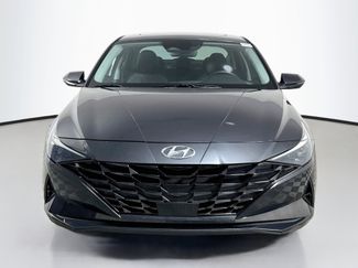 Used 2021 Hyundai Elantra Limited w/ Cargo Package FWD video 2