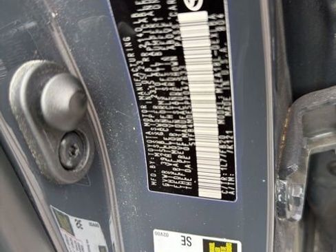 Used 2023 Toyota Corolla LE image 10