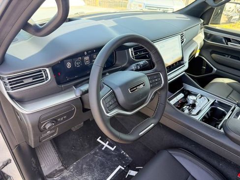 New 2026 Jeep Grand Wagoneer L Limited image 12