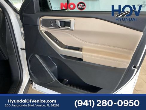 Used 2023 Ford Explorer XLT w/ Equipment Group 202A RWD image 44