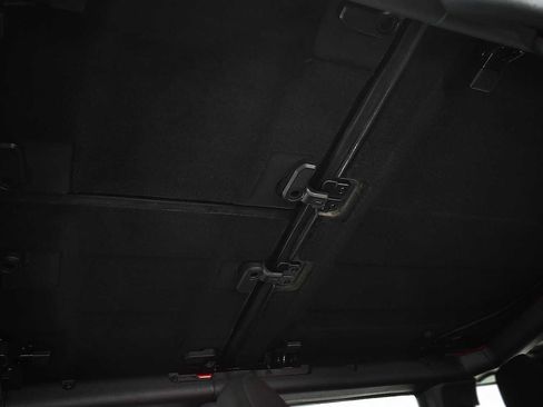 Used 2023 Ford Bronco Wildtrak image 15