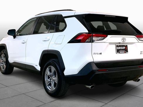Used 2025 Toyota RAV4 XLE image 11