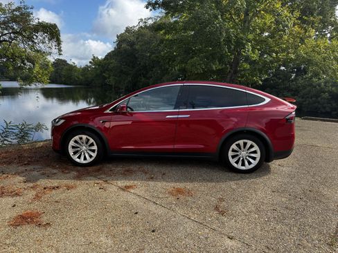 Used 2016 Tesla Model X 60D AWD/4WD image 10